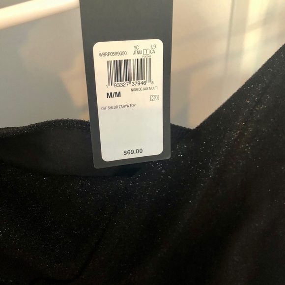 NWT Guess metallic black off the shoulder crop - Picture 5 of 6